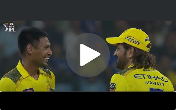 [Watch] MS Dhoni Gives A Sarcastic Smile To Mustafizur Rahman After Quinton De Kock's Wicket